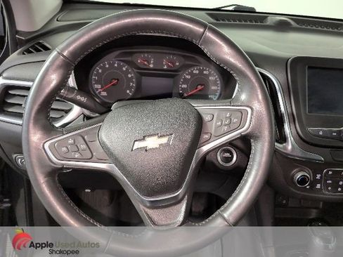 Used 2018 Chevrolet Equinox LT image 13