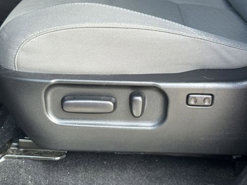 Used 2022 Toyota Tacoma SR5 image 16