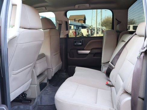 Used 2018 Chevrolet Silverado 1500 LT w/ Texas Edition image 18