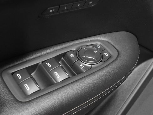 Used 2021 Cadillac XT5 Premium Luxury image 11