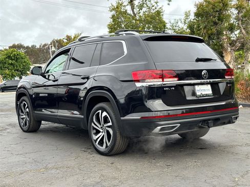 Used 2021 Volkswagen Atlas SEL Premium image 11