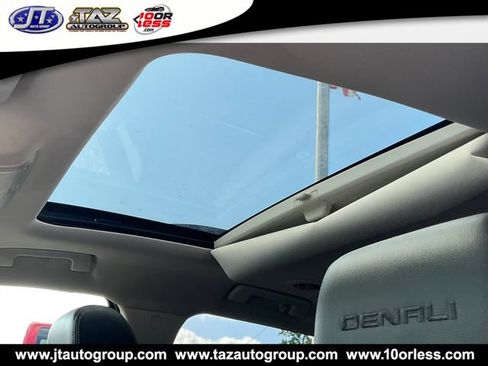 Used 2020 GMC Acadia Denali w/ Trailering Package FWD image 12