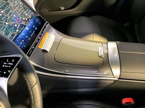 New 2027 Mercedes-Benz GLC 300 4MATIC image 10