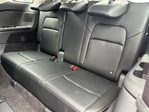 Used 2023 Nissan Pathfinder SL w/ SL Premium Package AWD/4WD image 17