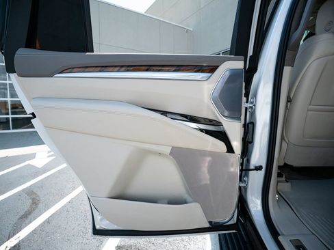 Used 2025 Cadillac Escalade Sport Platinum w/ LPO, Floor Liner Package AWD/4WD image 46