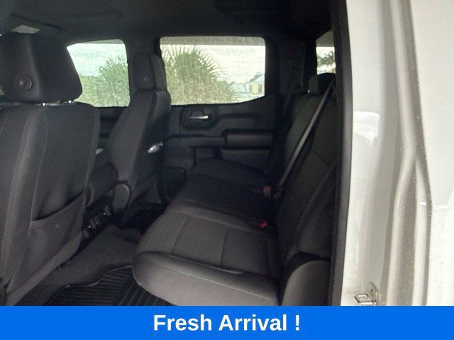 Used 2025 Chevrolet Silverado 1500 Custom RWD image 3