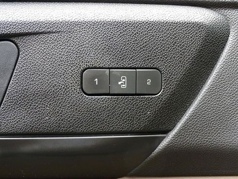 Used 2017 GMC Acadia Limited SLT FWD image 21
