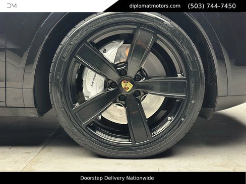 Used 2022 Porsche Cayenne Turbo w/ Performance Package (PG2) image 46