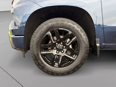 Used 2023 Chevrolet Silverado 1500 RST AWD/4WD image 11