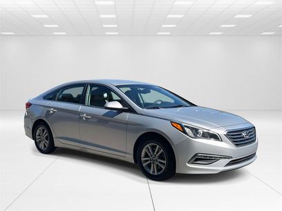 Used 2015 Hyundai Sonata SE w/ Option Group 09