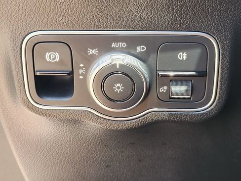 Used 2023 Mercedes-Benz GLA 35 AMG 4MATIC image 21