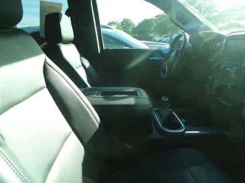 Used 2020 Chevrolet Silverado 1500 RST AWD/4WD image 10