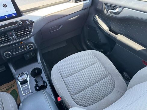 Used 2020 Ford Escape SE FWD image 15