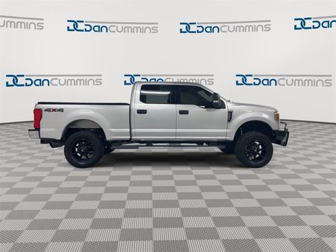Used 2019 Ford F250 XLT w/ XLT Value Package image 9