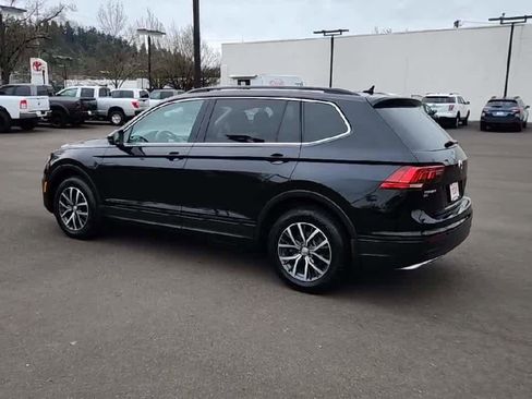 Used 2019 Volkswagen Tiguan SE image 6