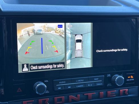 Used 2025 Nissan Frontier PRO-4X w/ Pro Premium Package image 19