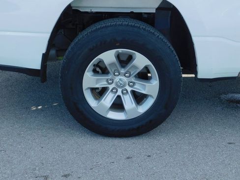 Used 2024 RAM 1500 Laramie image 11