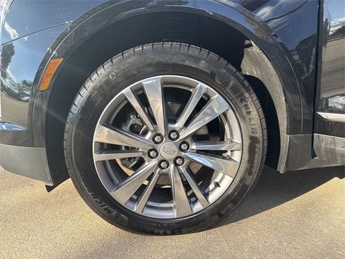 Certified 2025 Cadillac XT5 Premium Luxury image 16