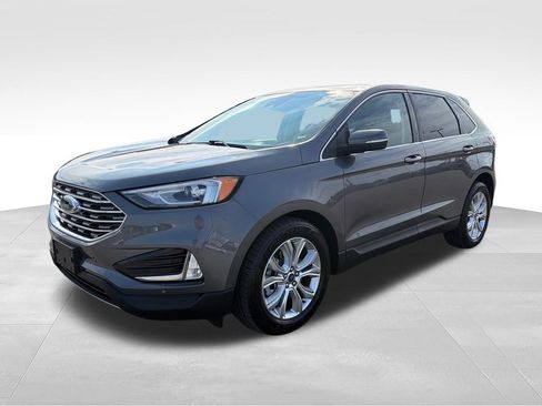 Used 2021 Ford Edge Titanium w/ Cargo Accessory Package FWD image 3