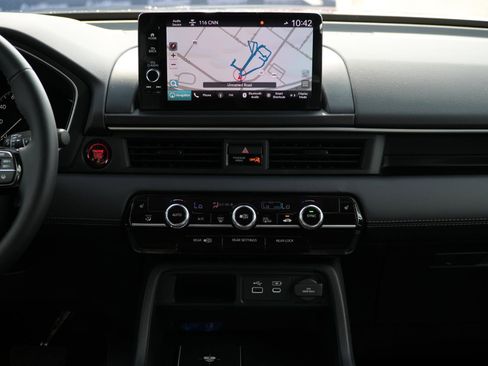 New 2025 Honda Pilot Touring image 27