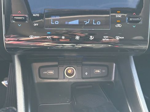 Used 2022 Hyundai Tucson SEL w/ Convenience + Premium Package FWD image 33