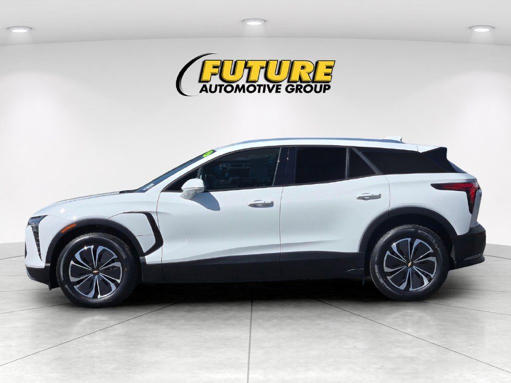 Used 2024 Chevrolet Blazer EV LT AWD/4WD image 7