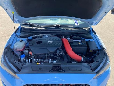 Used 2022 Hyundai Veloster N FWD image 15