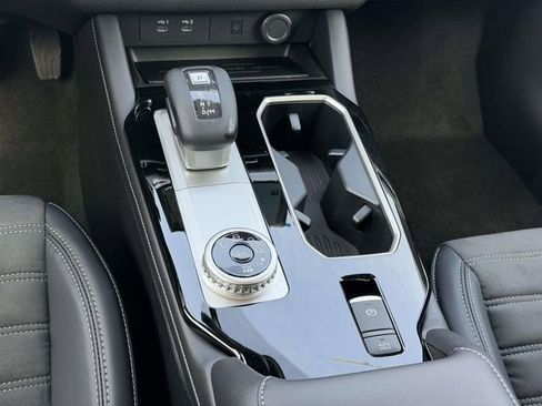 New 2026 Mitsubishi Outlander SE image 15