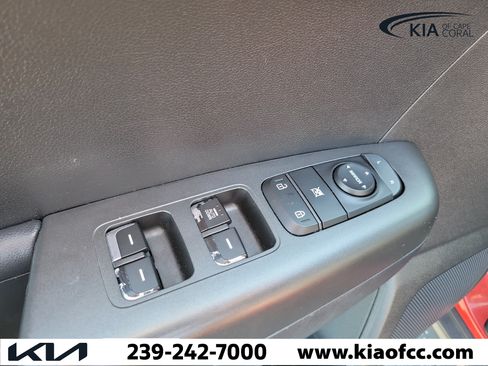 Used 2018 Kia Sportage LX FWD image 20