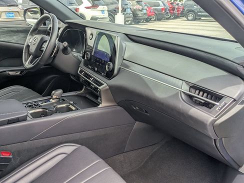 Used 2023 Lexus RX 350 F Sport w/ Cold Area Package AWD/4WD image 32