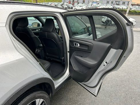Used 2023 Volvo XC40 Recharge Plus image 42