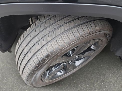 Used 2023 Jeep Grand Cherokee Altitude image 33