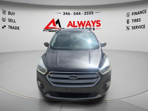 Used 2017 Ford Escape SE w/ Equipment Group 201A FWD image 5