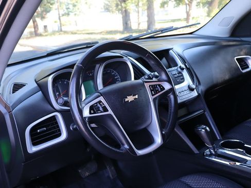 Used 2017 Chevrolet Equinox LT w/ Convenience Package image 15