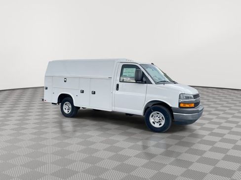 New 2025 Chevrolet Express 3500 w/ Power Convenience Package RWD image 13