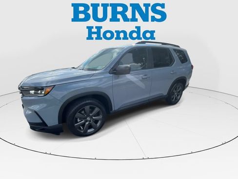 Certified 2025 Honda Pilot Sport image 4