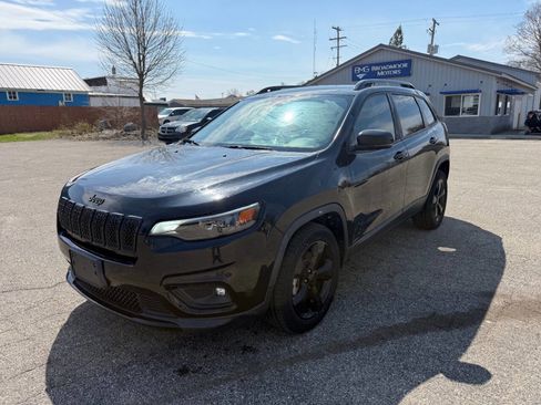 Used 2019 Jeep Cherokee Latitude Plus image 35