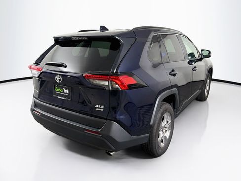 Used 2025 Toyota RAV4 XLE AWD/4WD image 9