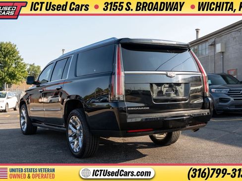 Used 2016 Cadillac Escalade ESV Premium RWD image 3