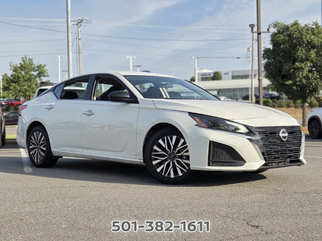 Used 2025 Nissan Altima 2.5 SV FWD image 19