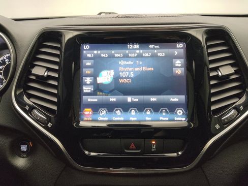 Used 2022 Jeep Cherokee Limited w/ Elite Package image 25