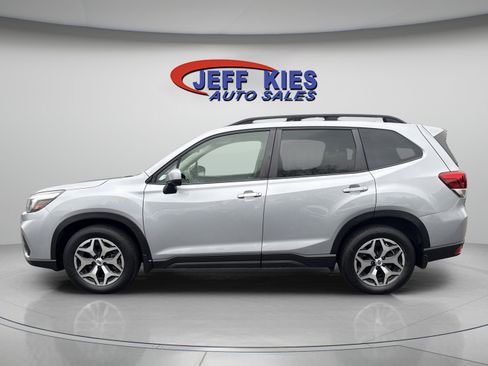 Used 2019 Subaru Forester Premium w/ All-Weather Package AWD/4WD image 8