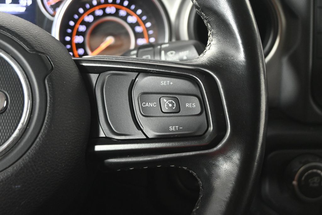 Used 2020 Jeep Wrangler Sport AWD/4WD image 33