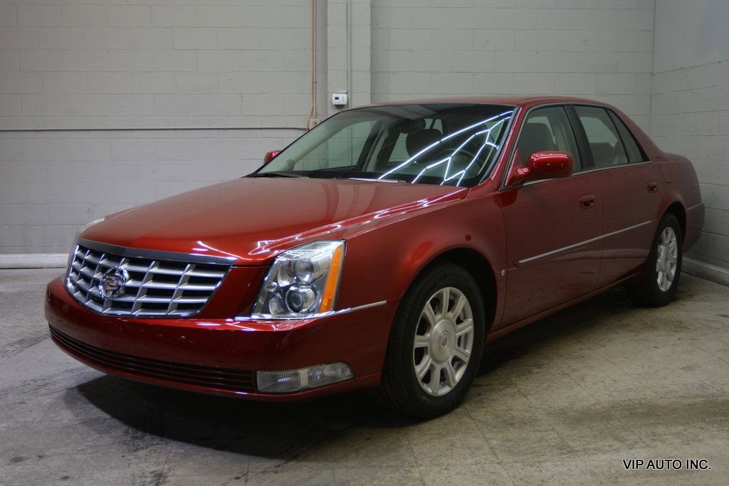 Used 2010 Cadillac DTS FWD image 2