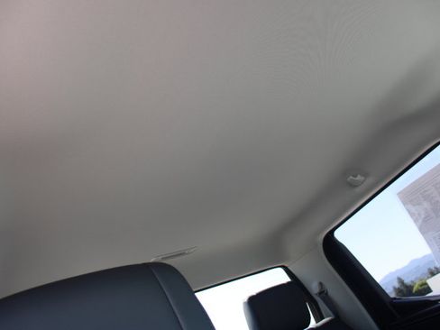 Used 2024 Toyota Tundra Limited AWD/4WD image 23