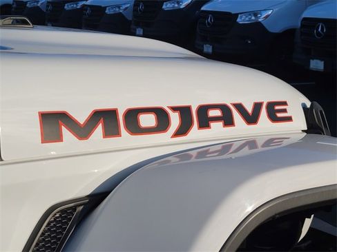 Used 2021 Jeep Gladiator Mojave image 11