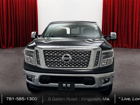 Used 2017 Nissan Titan SL w/ Chrome Package image 2