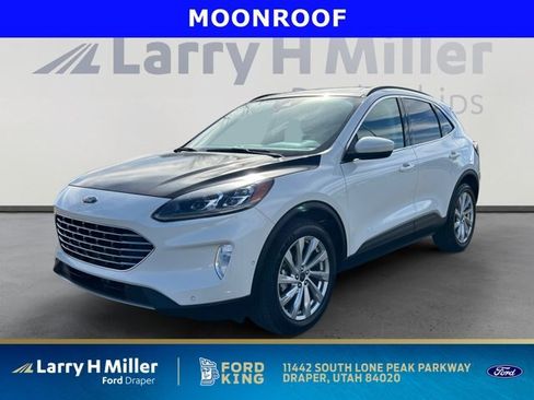 Certified 2022 Ford Escape Titanium w/ Titanium Elite Package image 1