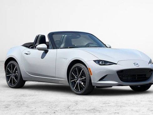 New 2026 MAZDA MX-5 Miata Grand Touring w/ Weather Package RWD image 2