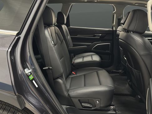 Used 2025 Kia Telluride S AWD/4WD image 24